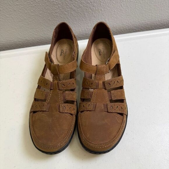 Clarks Cora River Size 8 Shoes Leather Sole Closed Toe Memory Foam Walk Womens - Picture 1 of 9